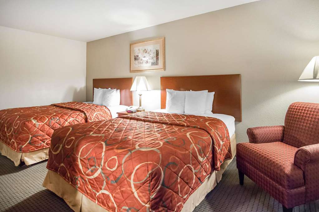 Quality Inn Parsons North Habitación foto