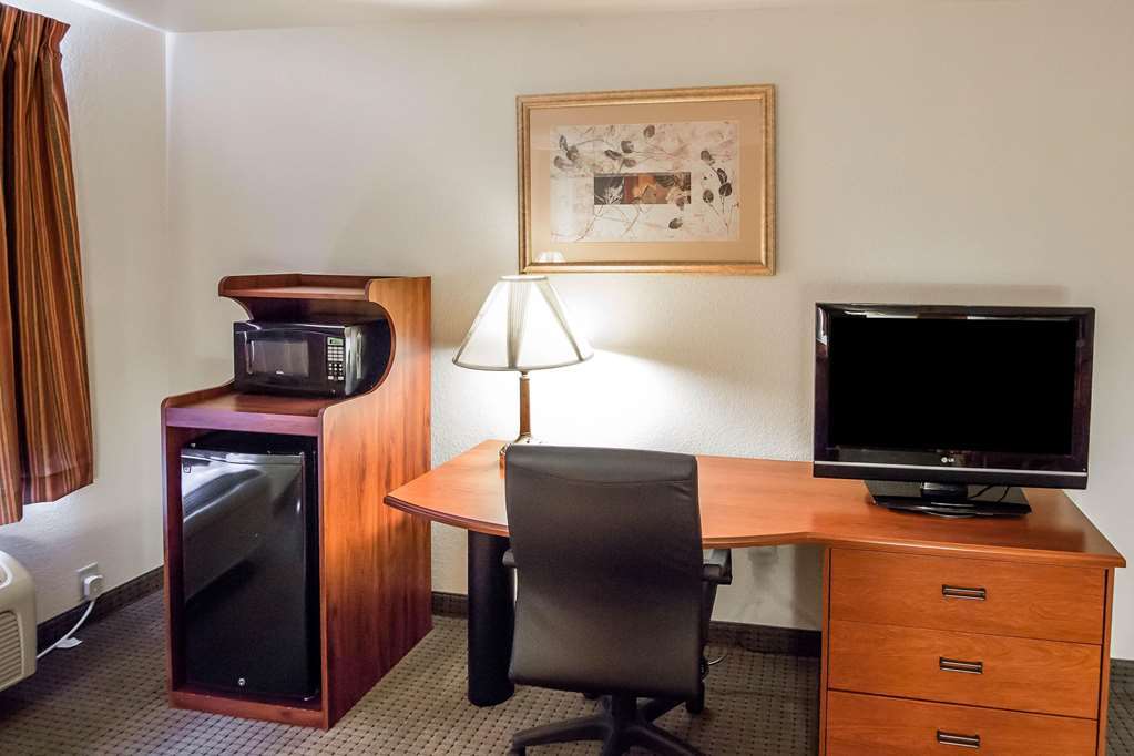 Quality Inn Parsons North Habitación foto